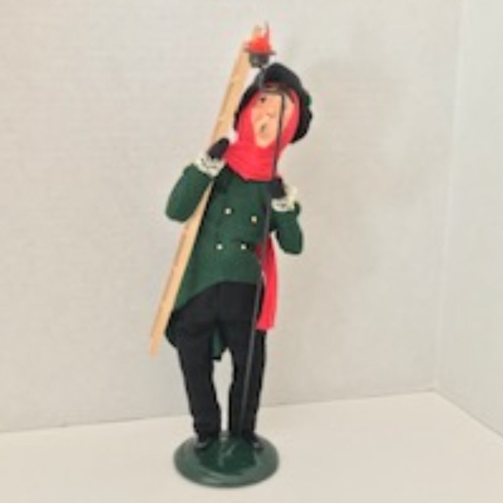 Byers Choice LTD Carolers The Cries of London Lamplighter